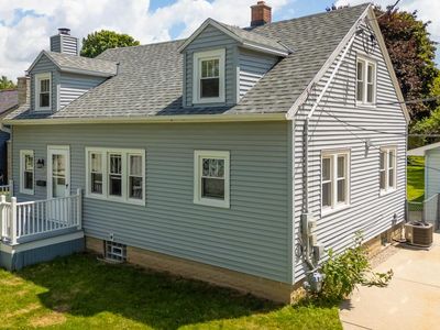 1006 13th AVENUE, Grafton, WI, 53024