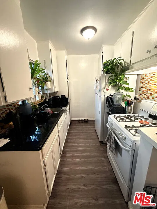 1 bed, 1.0 bath, 750 sqft, $1,875 — Photo 3