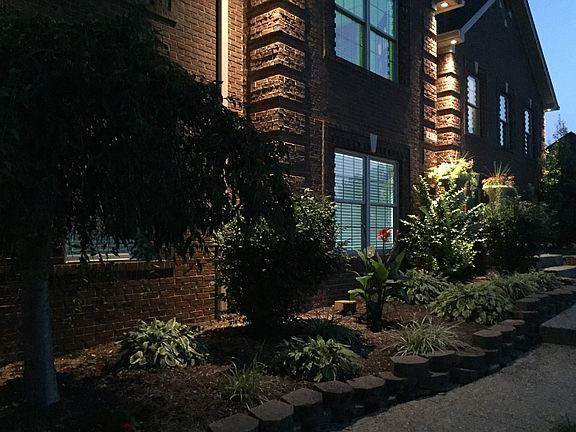 4th image of 413 E Millwater Fls
