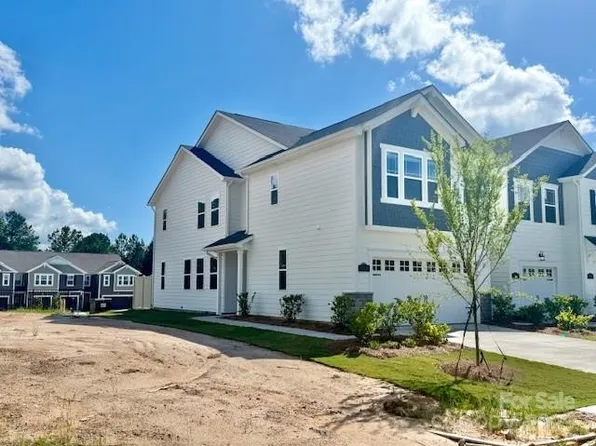 624 Cassidy Ct, Clover, SC 29710