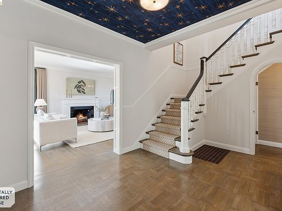 5th image of 906 Paramount Rd