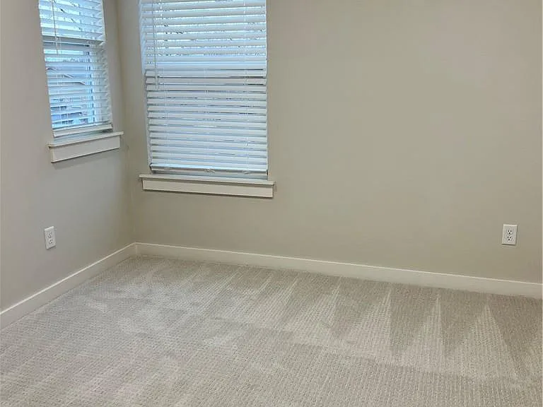 550 Cosmos St #550 — Photo 6