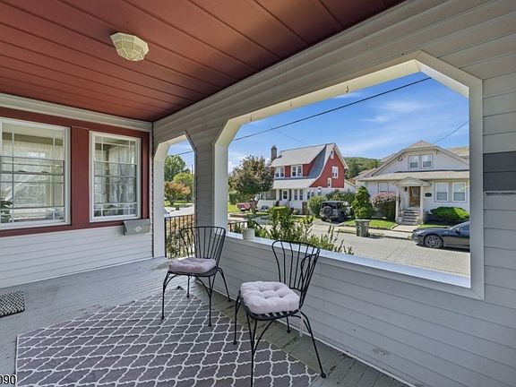 5th image of 56 Downs Ave