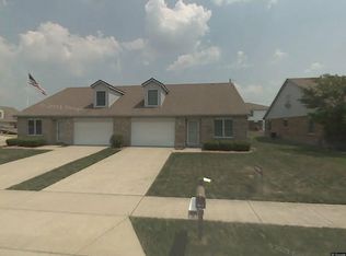 273 Woodlawn Dr APT A, Tipp City, OH 45371