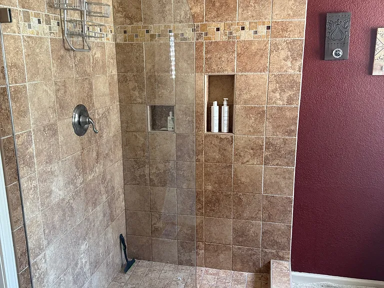 153 Trent Dr — Photo 7
