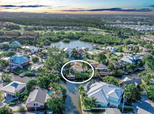 3247 Lakeview Dr, Naples, FL 34112