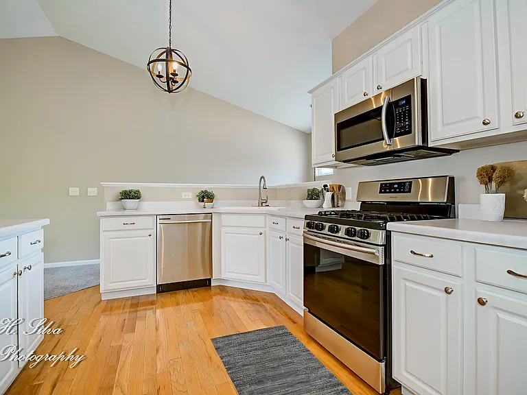 3640 Roanoke Ave — Photo 3