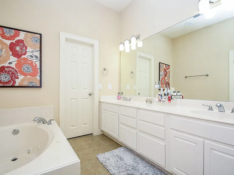 2714 Windy Thicket Ln — Photo 13