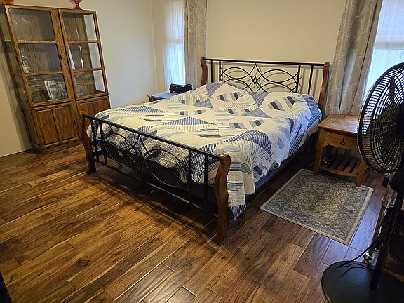 5th image of 3237 S Nettleton Ave