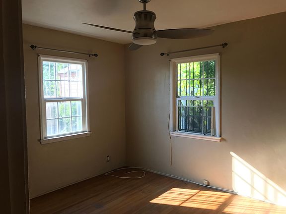 5th image of 933 White Knoll Dr