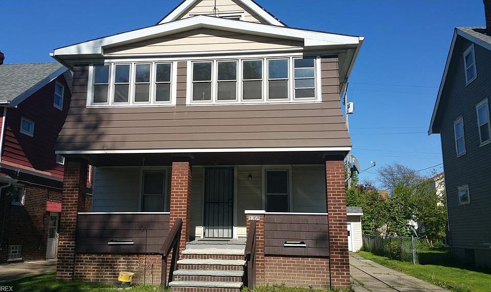 1st image of 1205 E 168th St