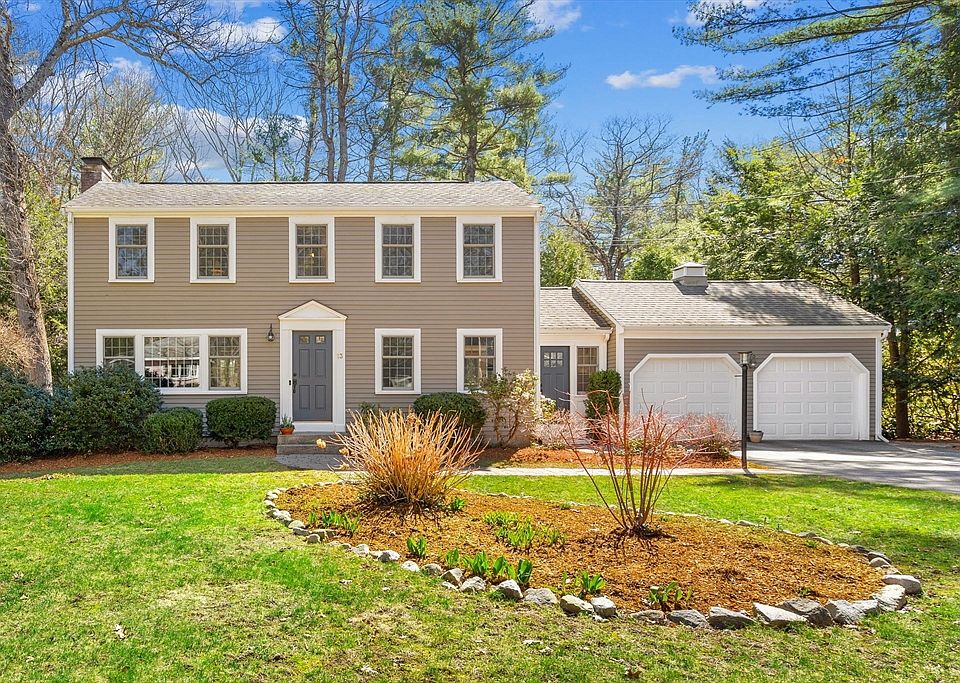1st image of 13 Mohegan Rd