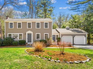 13 Mohegan Rd, Acton, MA 01720