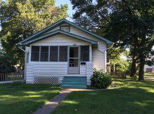 102 3rd Ave, Edwardsville, IL 62025