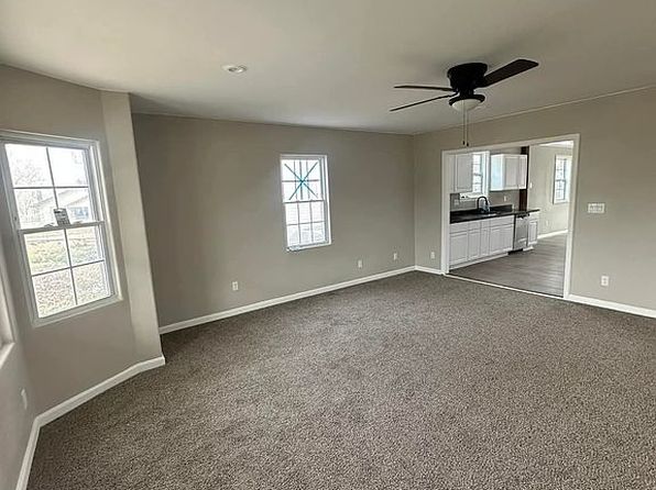 506 E 6th St, Cherryvale, KS 67335