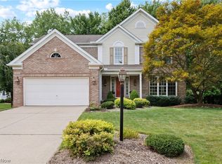 18604 Northrup Ln, Strongsville, OH