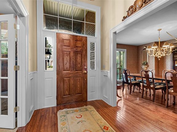 5th image of 3528 N Buckingham Dr