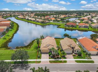 301 NW Clearview Ct, Port Saint Lucie, FL 34986