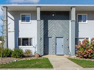 240 Collier Dr APT 1, Doylestown, OH 44230