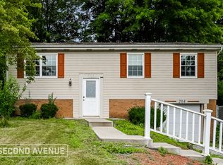204 Dolomite Dr, Monroeville, PA 15146