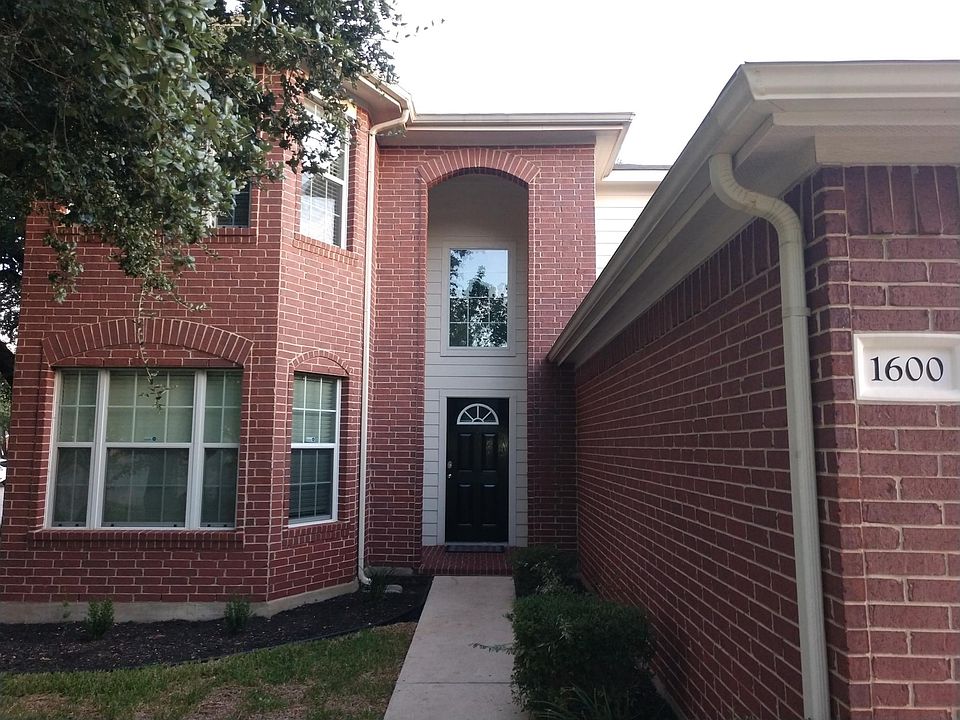 1st image of 1600 Kendall Ct