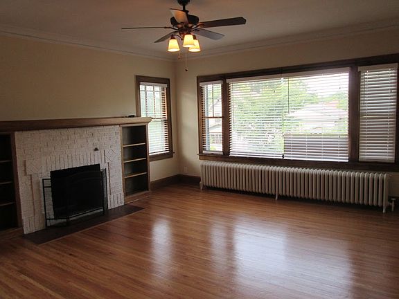 3rd image of 3325 Emerson Ave S