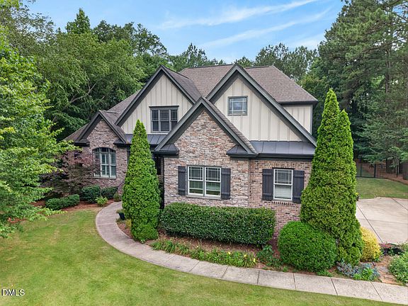3rd image of 41 Fairstone Ct