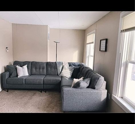 5th image of 2114 Farnam St APT 4