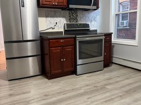 98-100 Shultas Pl, Hartford, CT