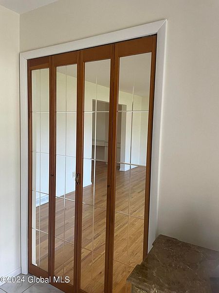 4th image of 10 Devonshire Drive