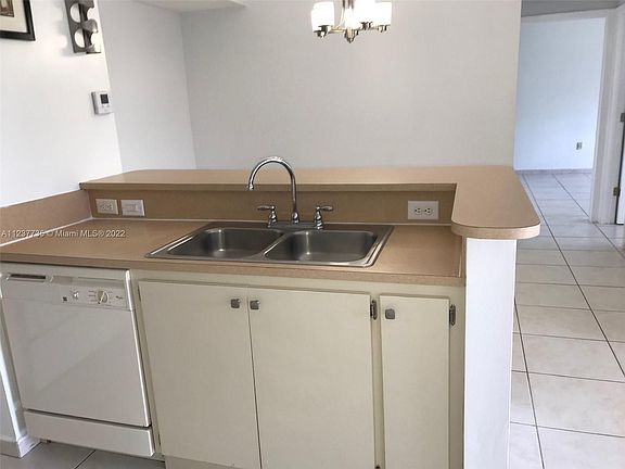 5th image of 7220 NW 114th Ave #30716