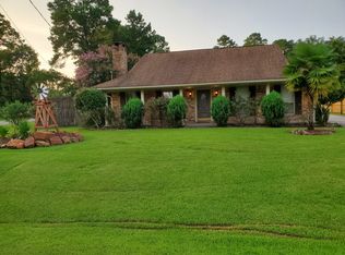 10 Robinhood Ln, Lumberton, TX 77657