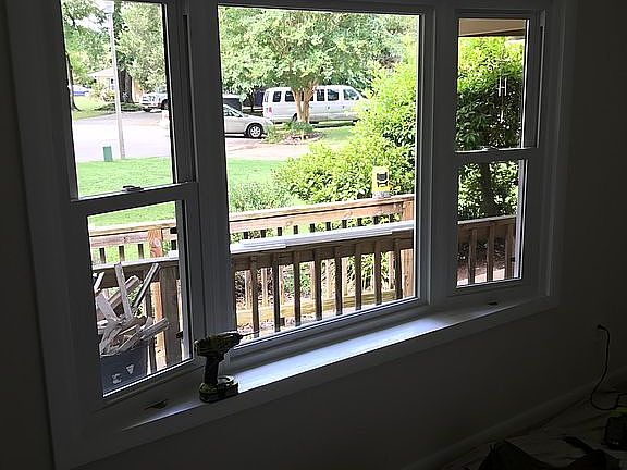 3rd image of 504 S Gladstone Dr