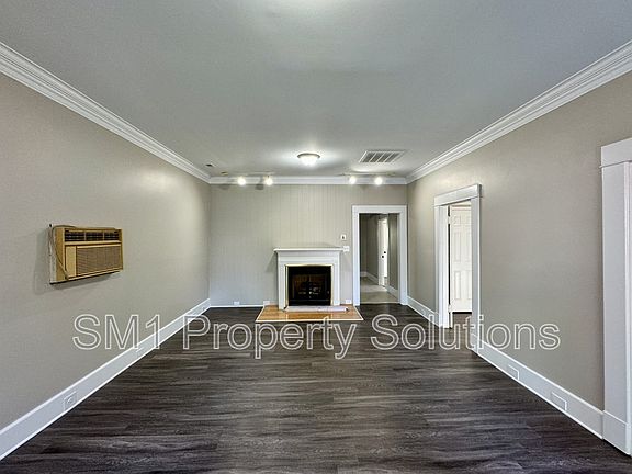 3rd image of 1313 Linwood St