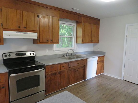 5th image of 4604 Woodstream Dr