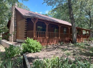 105 Santee Dr, Lake Kiowa, TX 76240