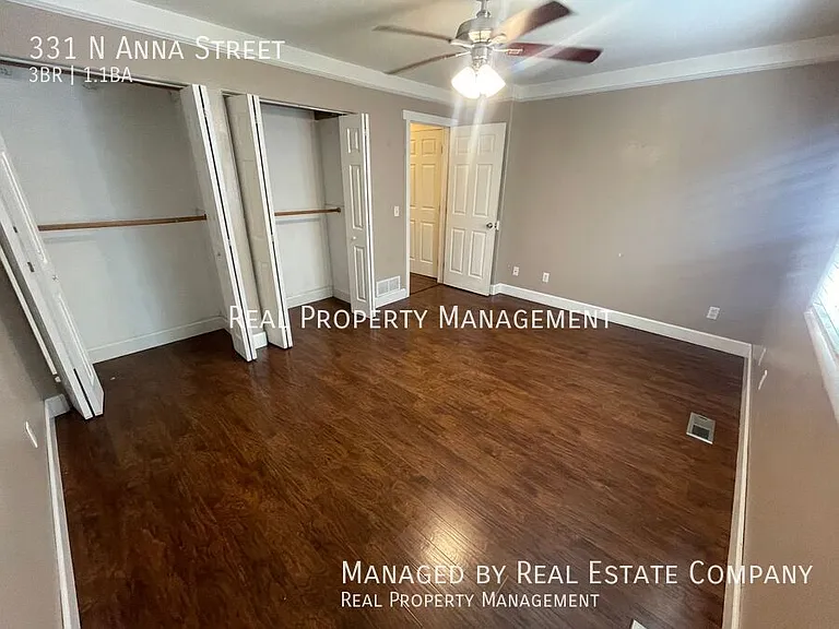331 N Anna St — Photo 14