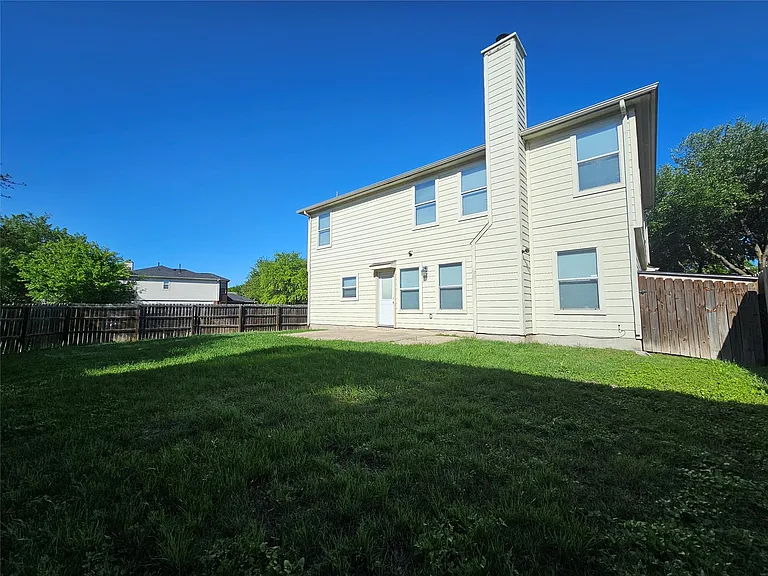 580 Hometown Pkwy — Photo 35