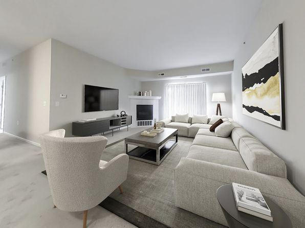 725 Bridgeport Ave #15-201