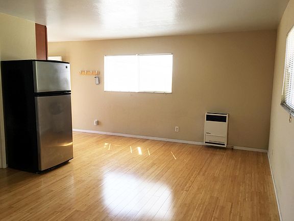 Light filled studio with own heating controls