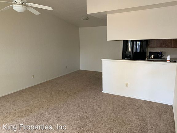 5th image of 3004 Woods Cir