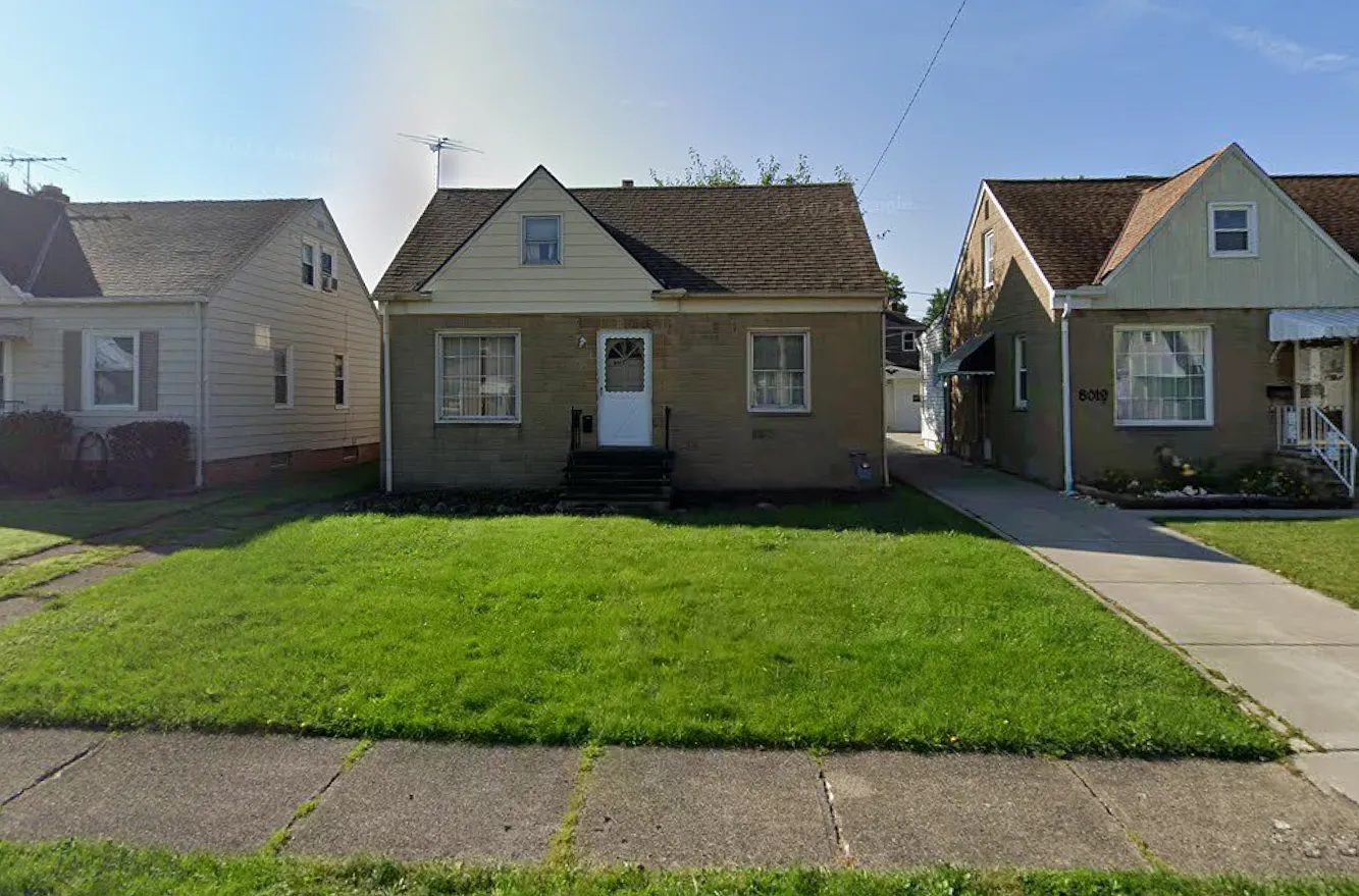 3 bed, 1200 sqft, $2,000 — Photo 1