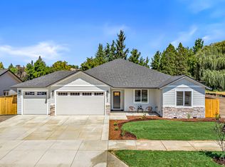 2785 Roberts Rd, Medford, OR 97504