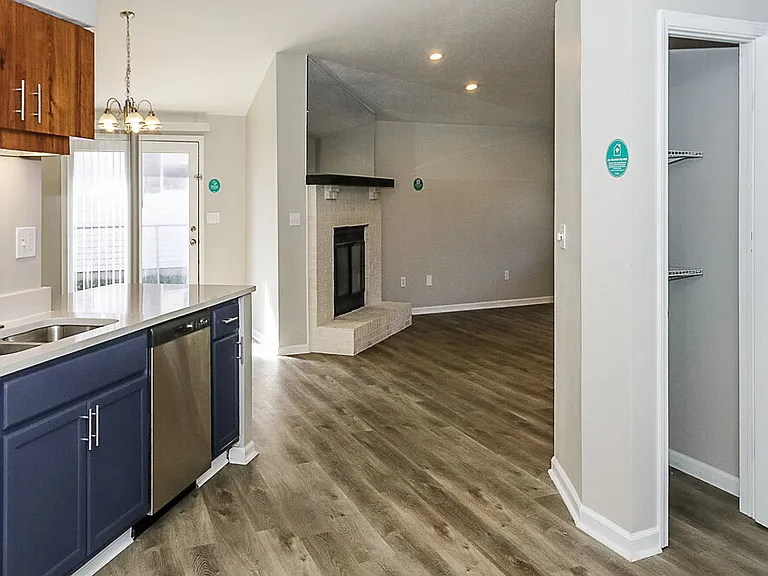 4448 Charlotte Rd — Photo 6