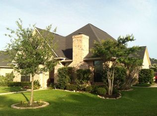 221 Rugen Ln, College Station, TX 77845
