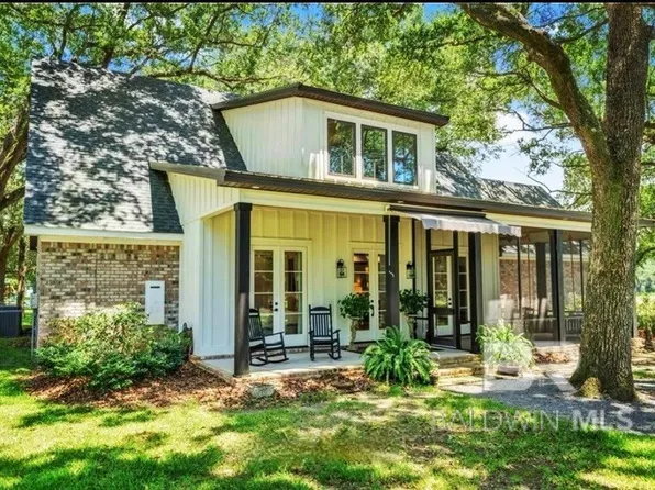 12190 Mandrell Ln, Fairhope, AL 36532