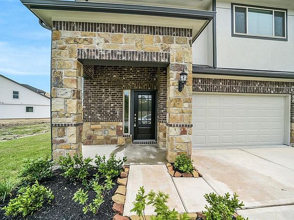 3rd image of 15534 Foresail Lane