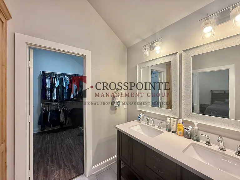 4818 FM 346 E — Photo 13