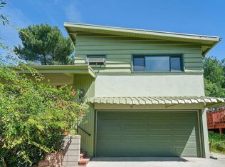 1876 Kaweah Dr, Pasadena, CA 91105