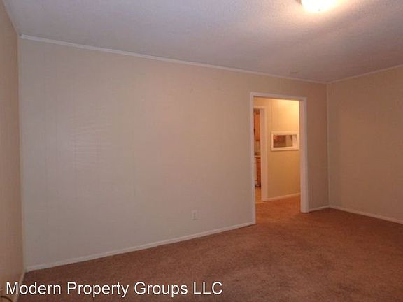 5th image of 107 E Poplar Hill Dr